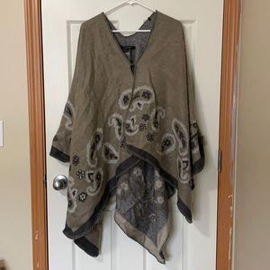 Paisley Cape
